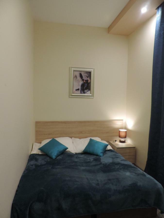 Apartament Blue Кросно Екстер'єр фото