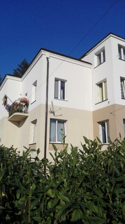 Apartament Blue Кросно Екстер'єр фото